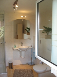 Dusche, WC, DU